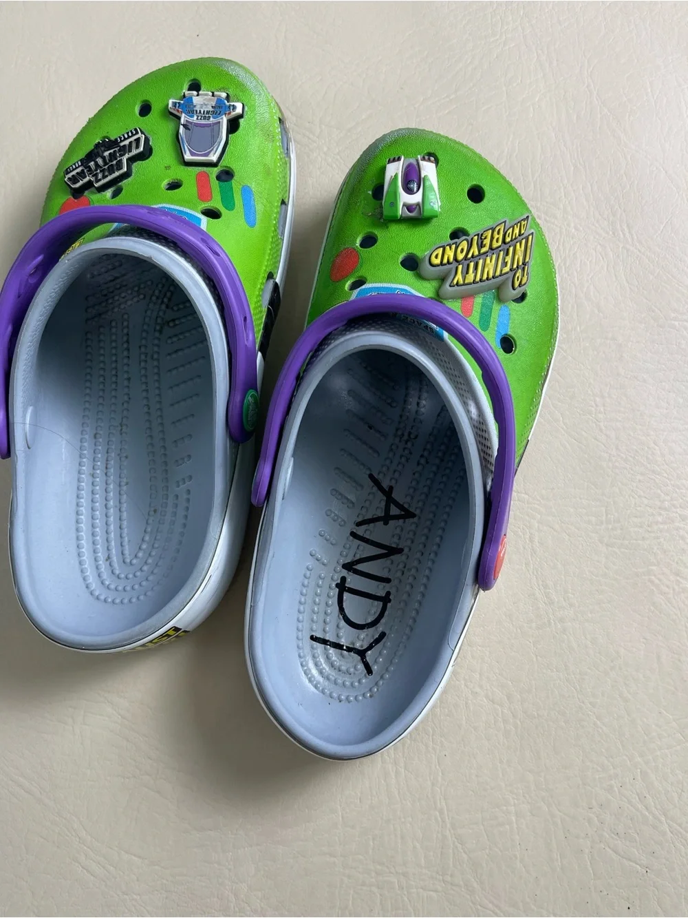 CROCS Kids' Green Clog with Purple Strap - Buzz Lightyear Theme J4 used
